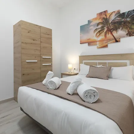 Malvarrosa Arenas Access Apartmán *
